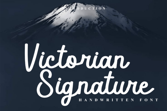 Victorian Signature: Blending Vintage Elegance with Modern Design Needs